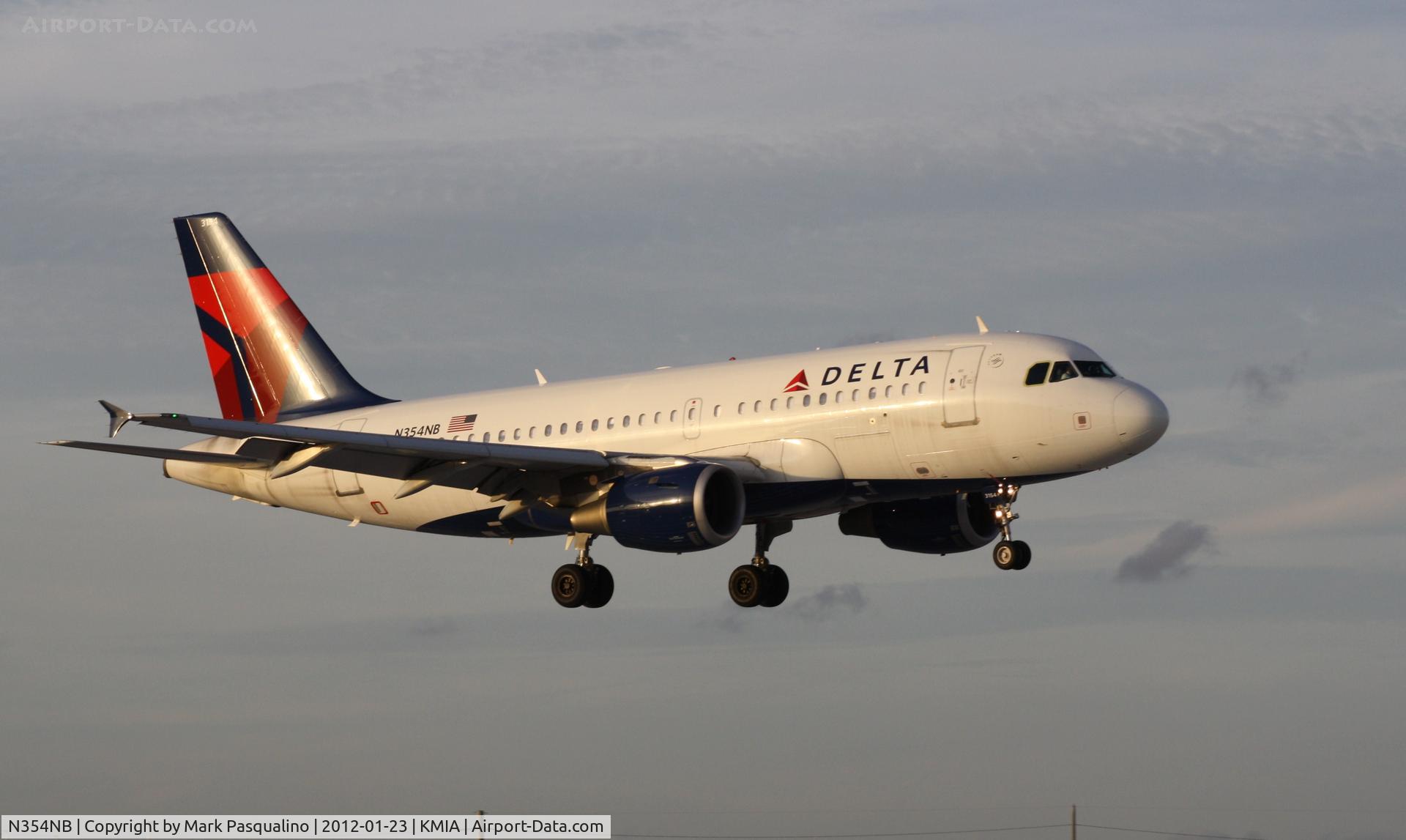 N354NB, 2002 Airbus A319-114 C/N 1833, Airbus A319
