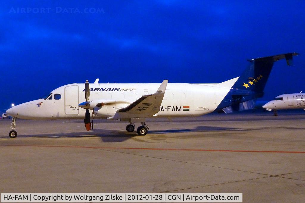 HA-FAM, 1992 Beech 1900D C/N UE-16, visitor
