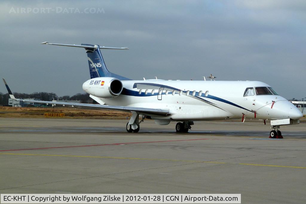 EC-KHT, 2007 Embraer EMB-135BJ Legacy C/N 14500863, visitor
