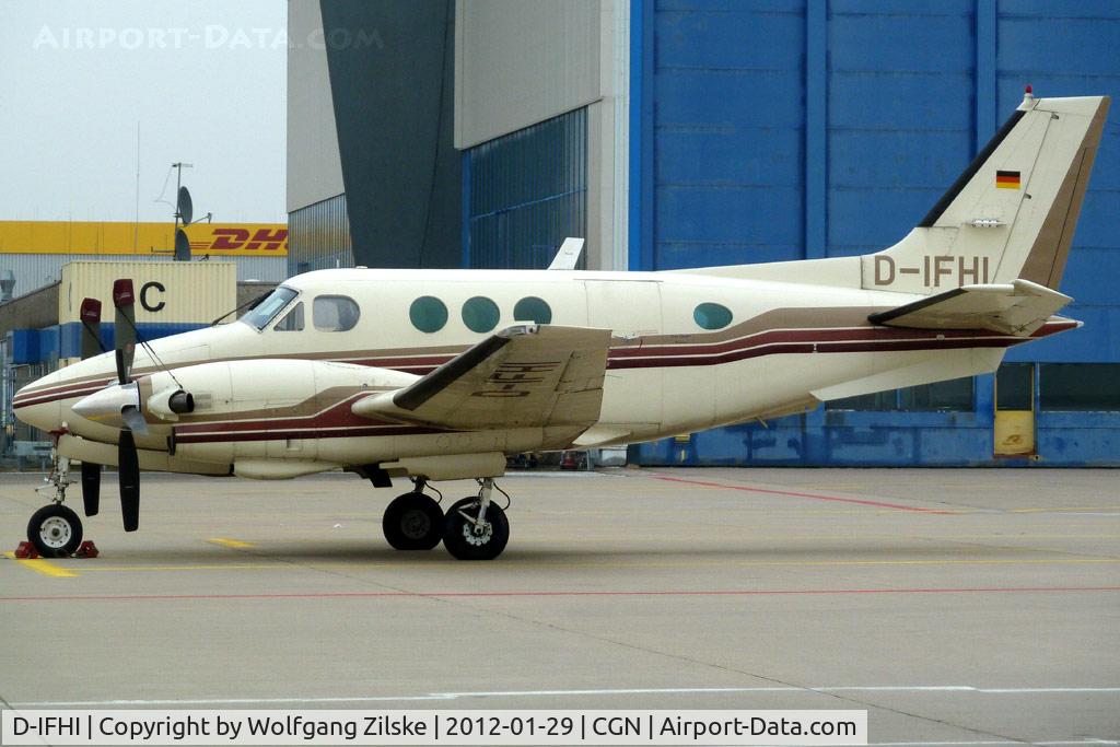 D-IFHI, 1981 Beech C90 King Air C/N LJ-977, visitor