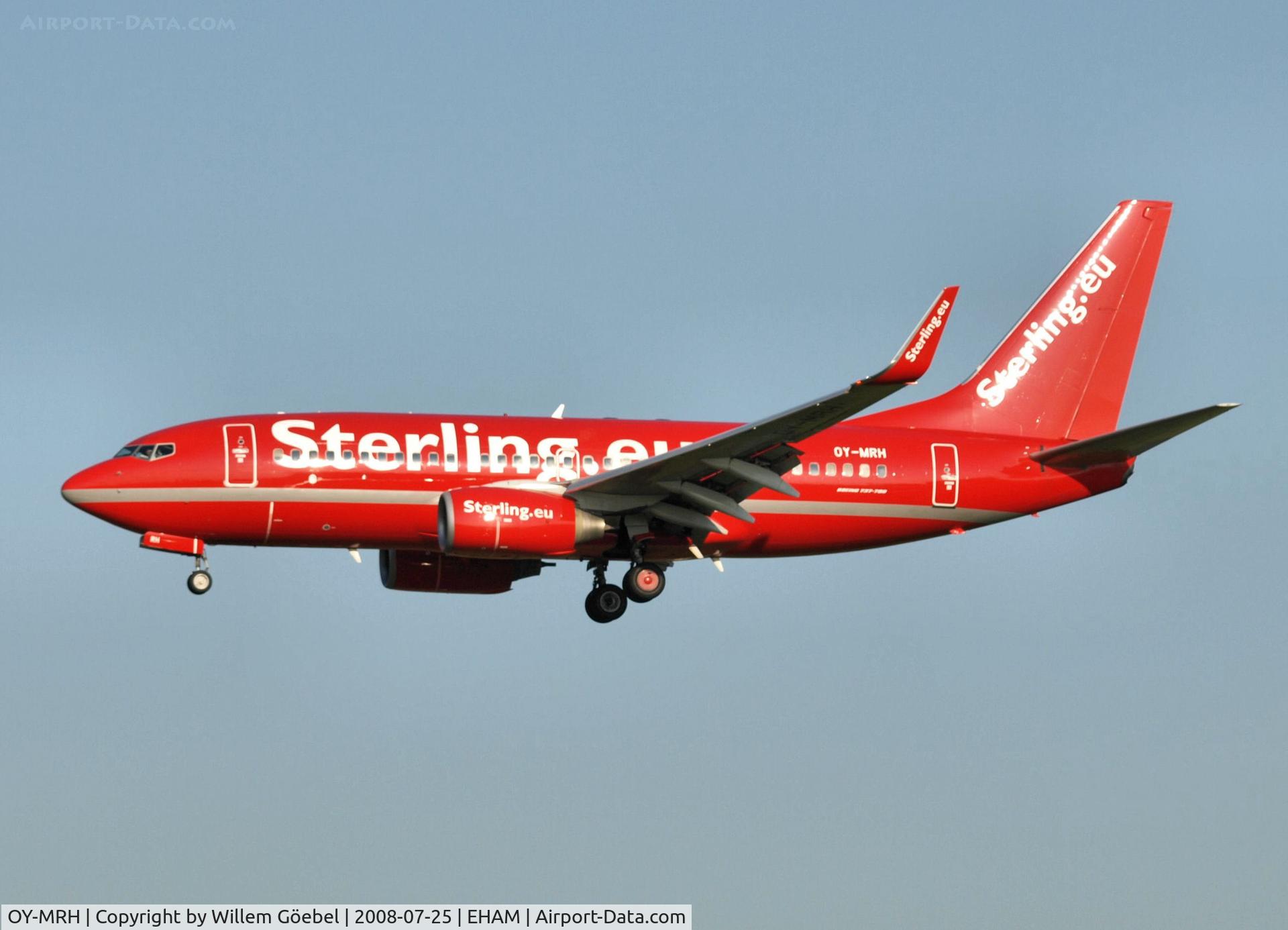OY-MRH, 2000 Boeing 737-7L9 C/N 28013, Landing on runway C18 of Schiphol Airport