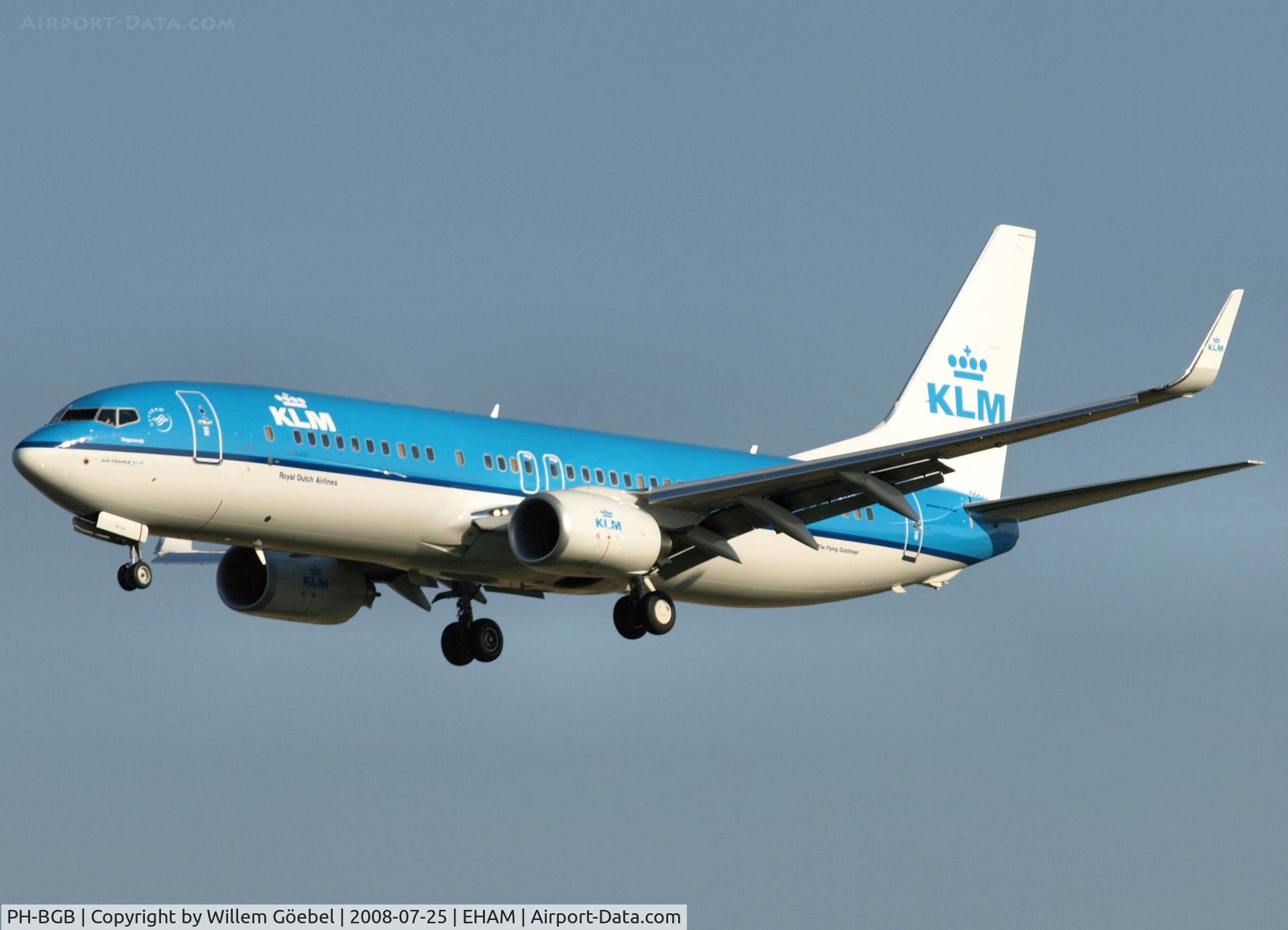 PH-BGB, 2008 Boeing 737-8K2 C/N 37594, Landing on runway C18 of Schiphol Airport