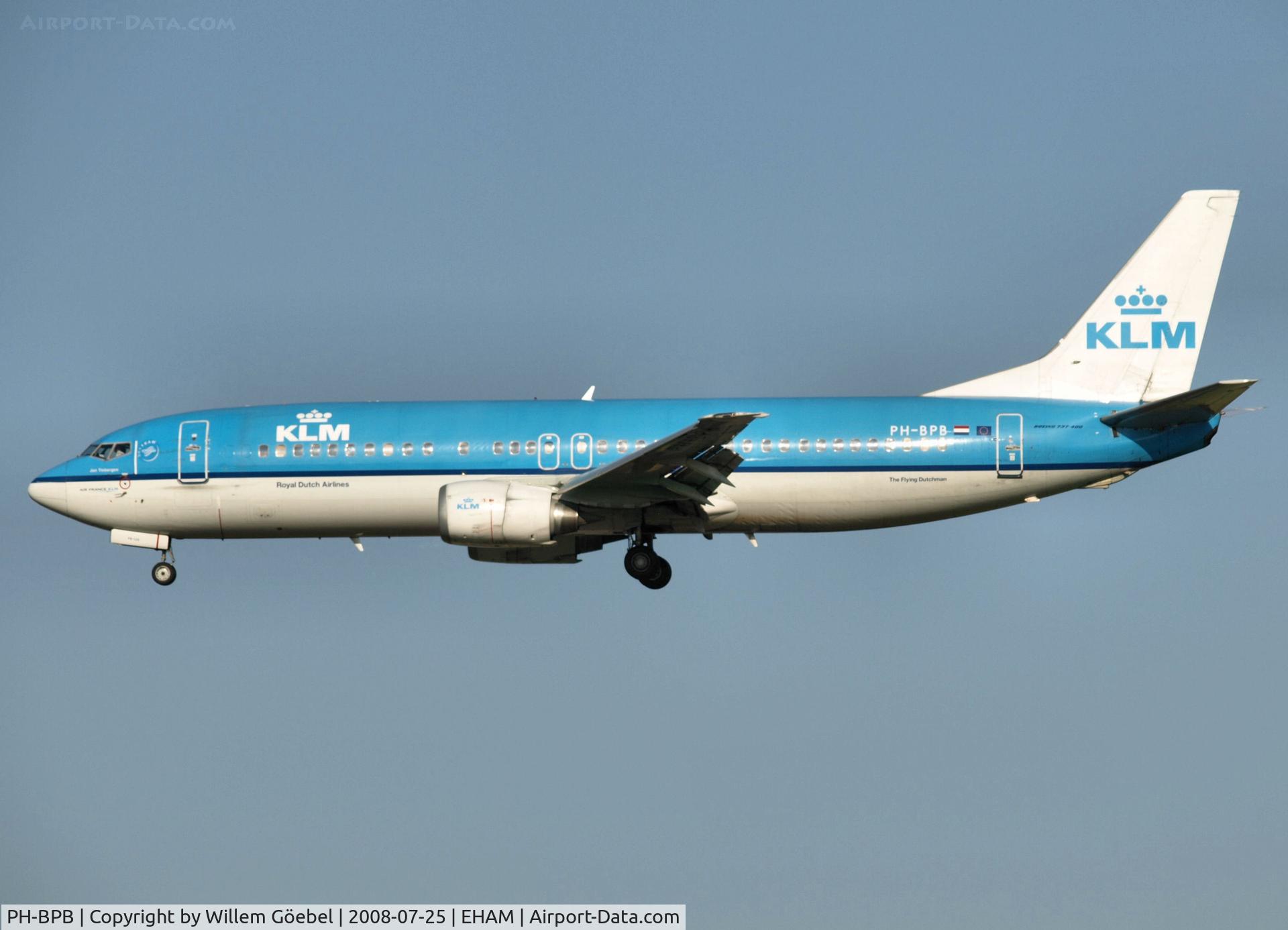 PH-BPB, 1989 Boeing 737-4Y0 C/N 24344, Landing on runway C18 of Schiphol Airport