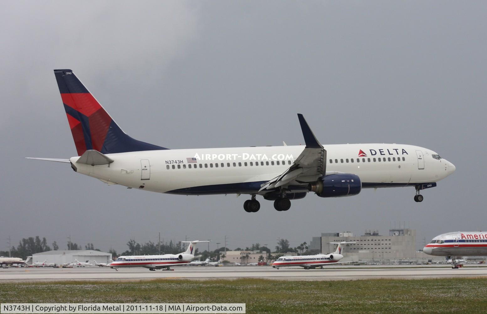 N3743H, 2001 Boeing 737-832 C/N 30836, Delta 737