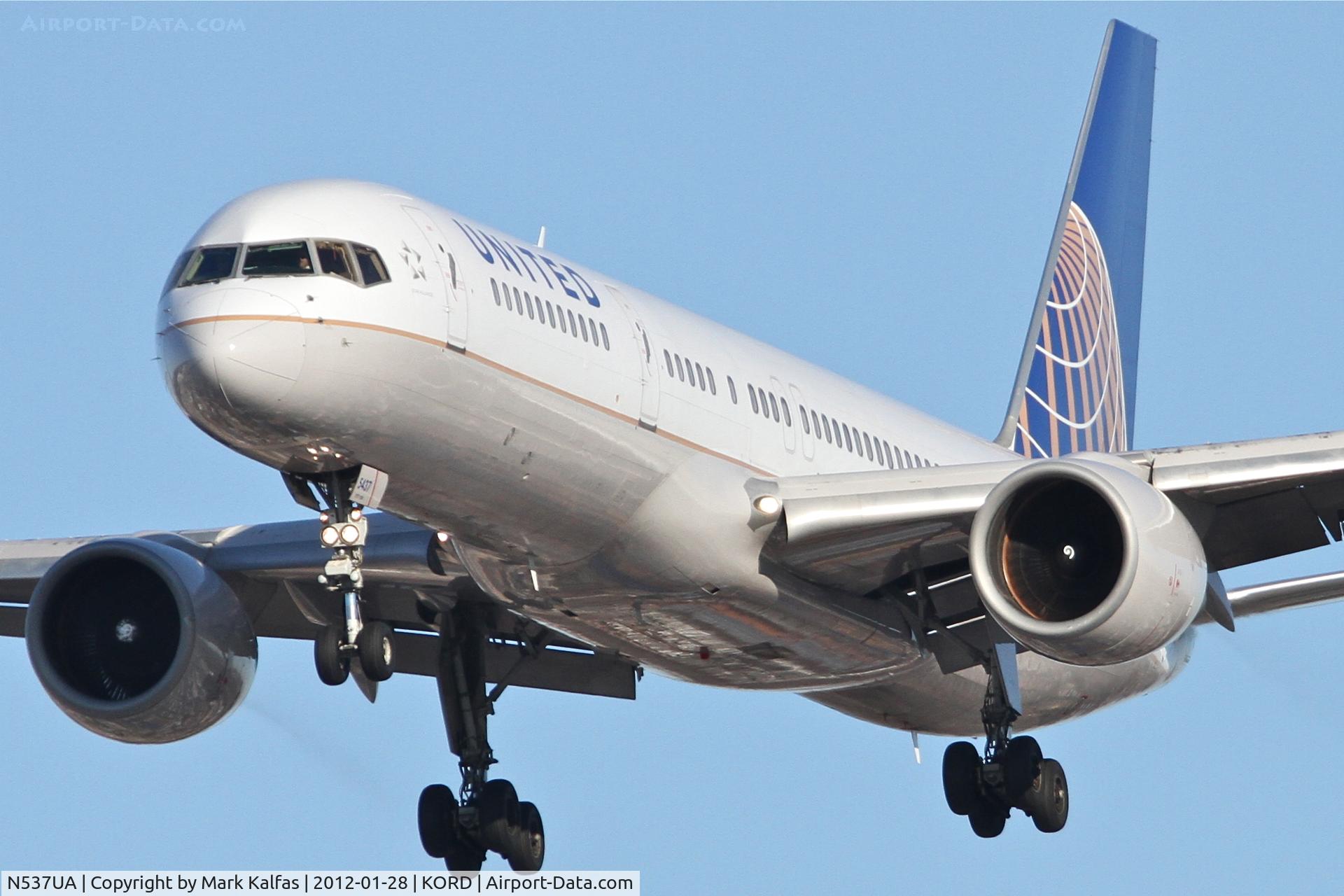 N537UA, 1991 Boeing 757-222 C/N 25157, United Airlines Boeing 757-222, UAL442 arriving from KLAX, RWY28 Approach KORD.