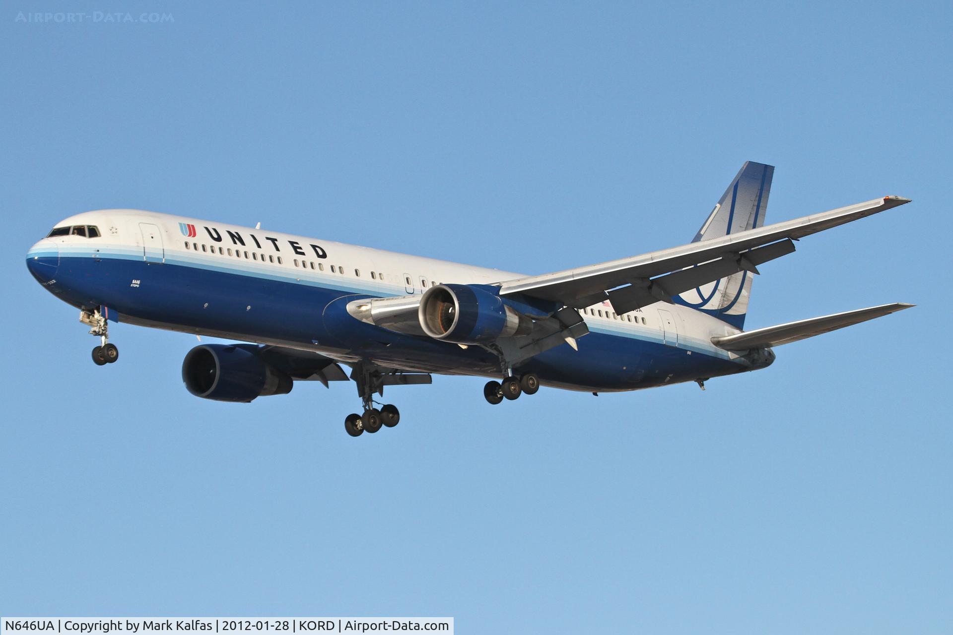 N646UA, 1992 Boeing 767-322/ER C/N 25283, United Airlines Boeing 767-322, UAL972 arriving from San Francisco - KSFO, RWY 28 approach KORD.