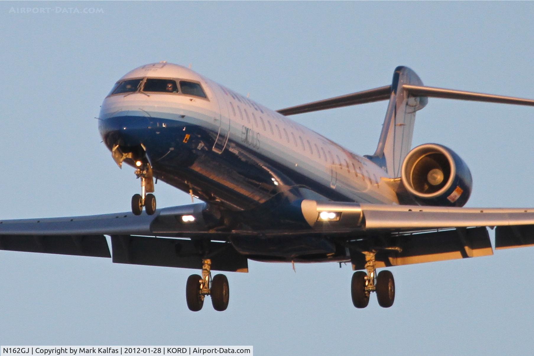 N162GJ, 2006 Bombardier CRJ-702 (CL-600-2C10) Regional Jet C/N 10254, GoJet/United Express Bombardier CL-600-2C10, GJS3620 arriving from New Orleans - KMSY, RWY 28 approach KORD.