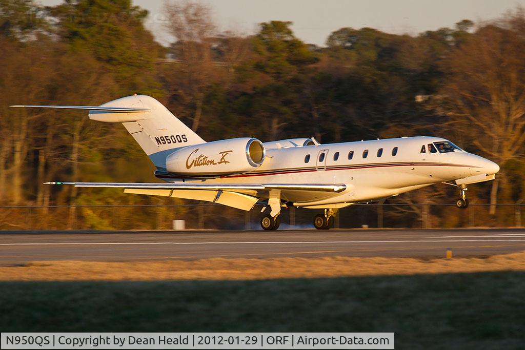 N950QS, 1998 Cessna 750 Citation X C/N 750-0050, NetJets Aviation 1998 Cessna 750 Citation X N950QS from Washington Dulles Int'l (KIAD) landing RWY 23 late in the day.