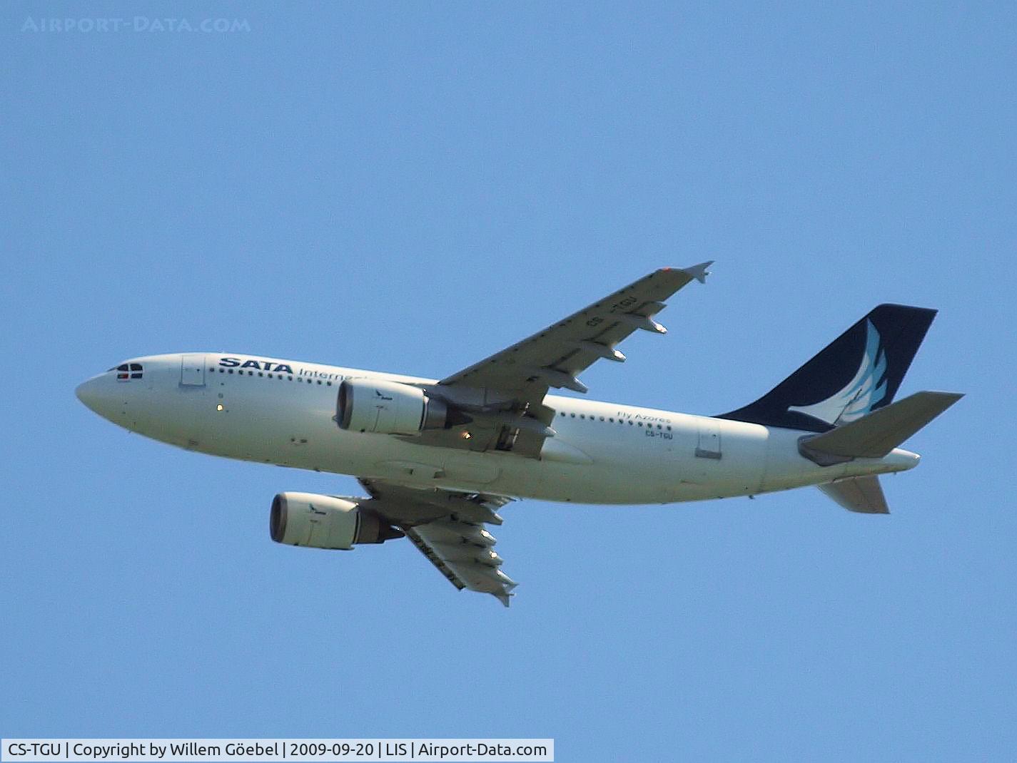 CS-TGU, 1991 Airbus A310-304 C/N 571, Take off from Lisbon Airport