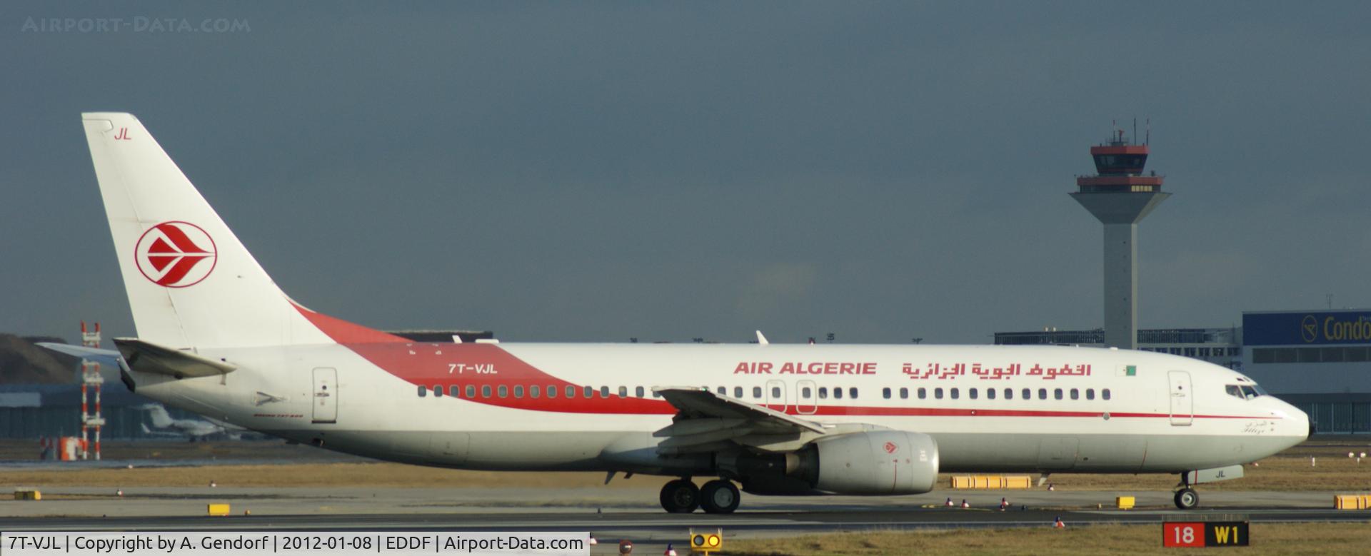 7T-VJL, 2000 Boeing 737-8D6 C/N 30204, Air Algerie, just waiting for take off clearence on runway 18 at Frankfurt Int´l (EDDF)