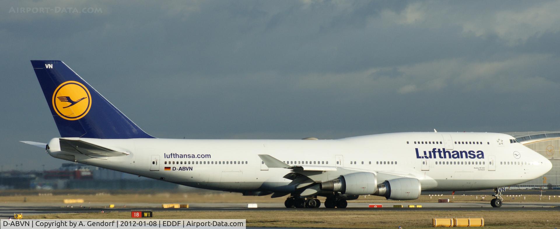 D-ABVN, 1992 Boeing 747-430 C/N 26427, Lufthansa, waiting on runway 18 at Frankfurt Int´l (EDDF)