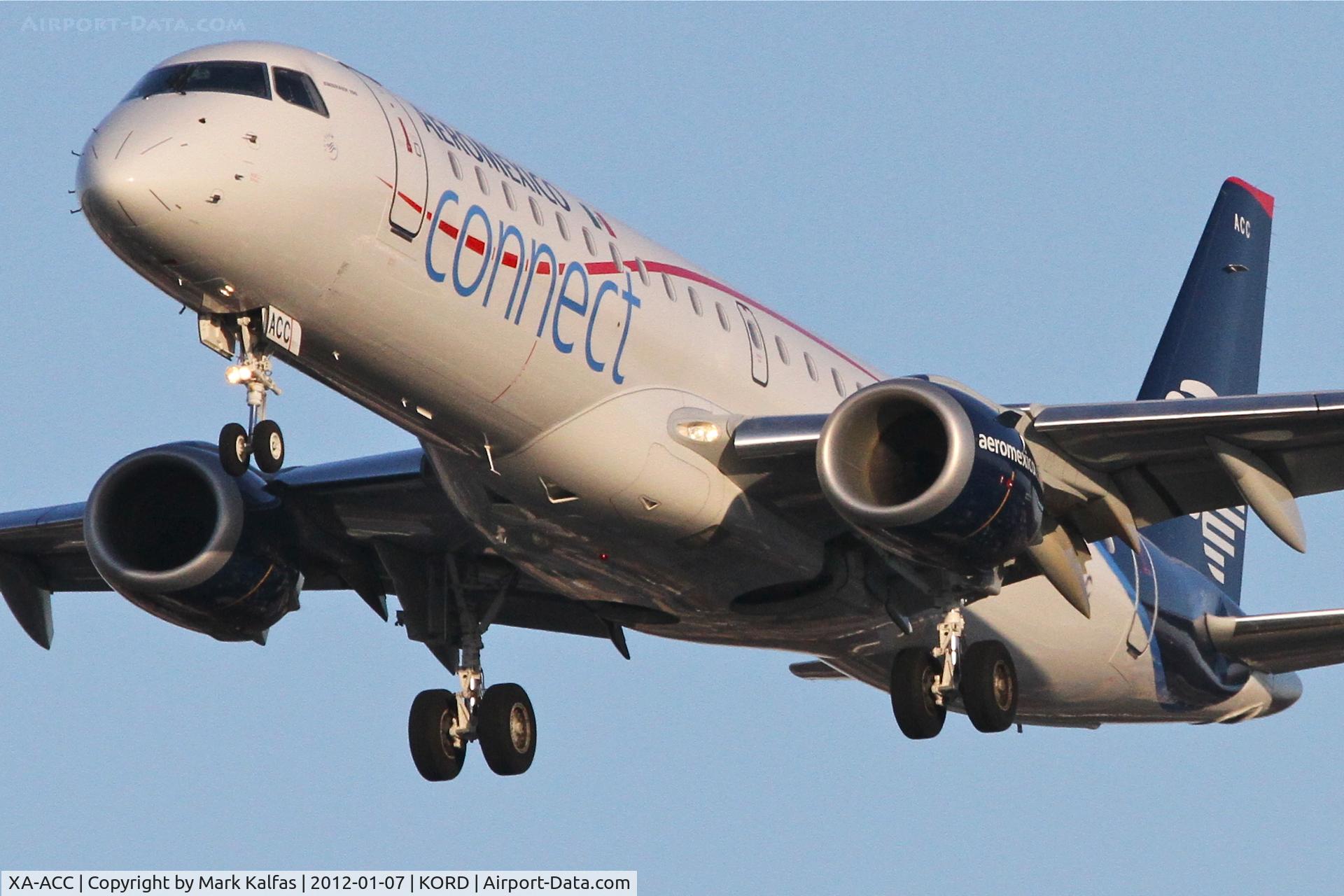 XA-ACC, 2011 Embraer 190AR (ERJ-190-100IGW) C/N 19000499, Aerolitoral/AeroMexico Connect Embraer 190-100IGW, on approach RWY 28 approach KORD.