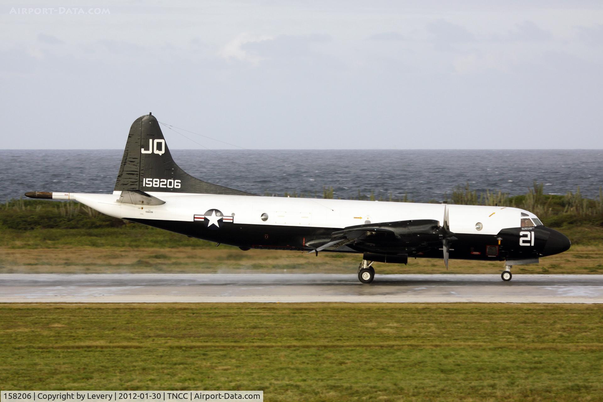 158206, 1971 Lockheed P-3C Orion C/N 285A-5550, Touch and go!!