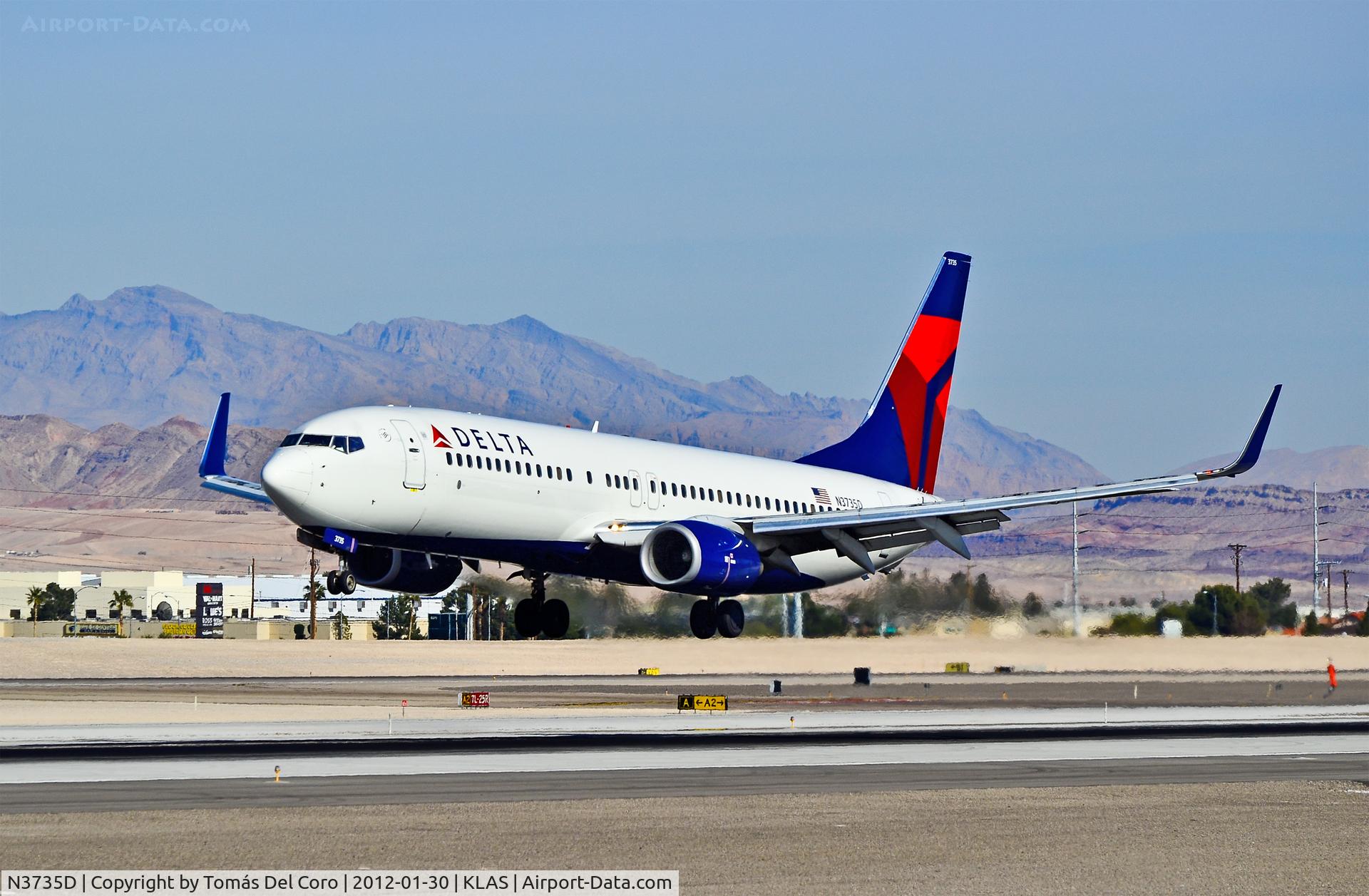 N3735D, 2000 Boeing 737-832 C/N 30381, N3735D Delta Air Lines 2000 Boeing 737-832 C/N 30381

- Las Vegas - McCarran International (LAS / KLAS)
USA - Nevada, January 30, 2012
Photo: Tomás Del Coro