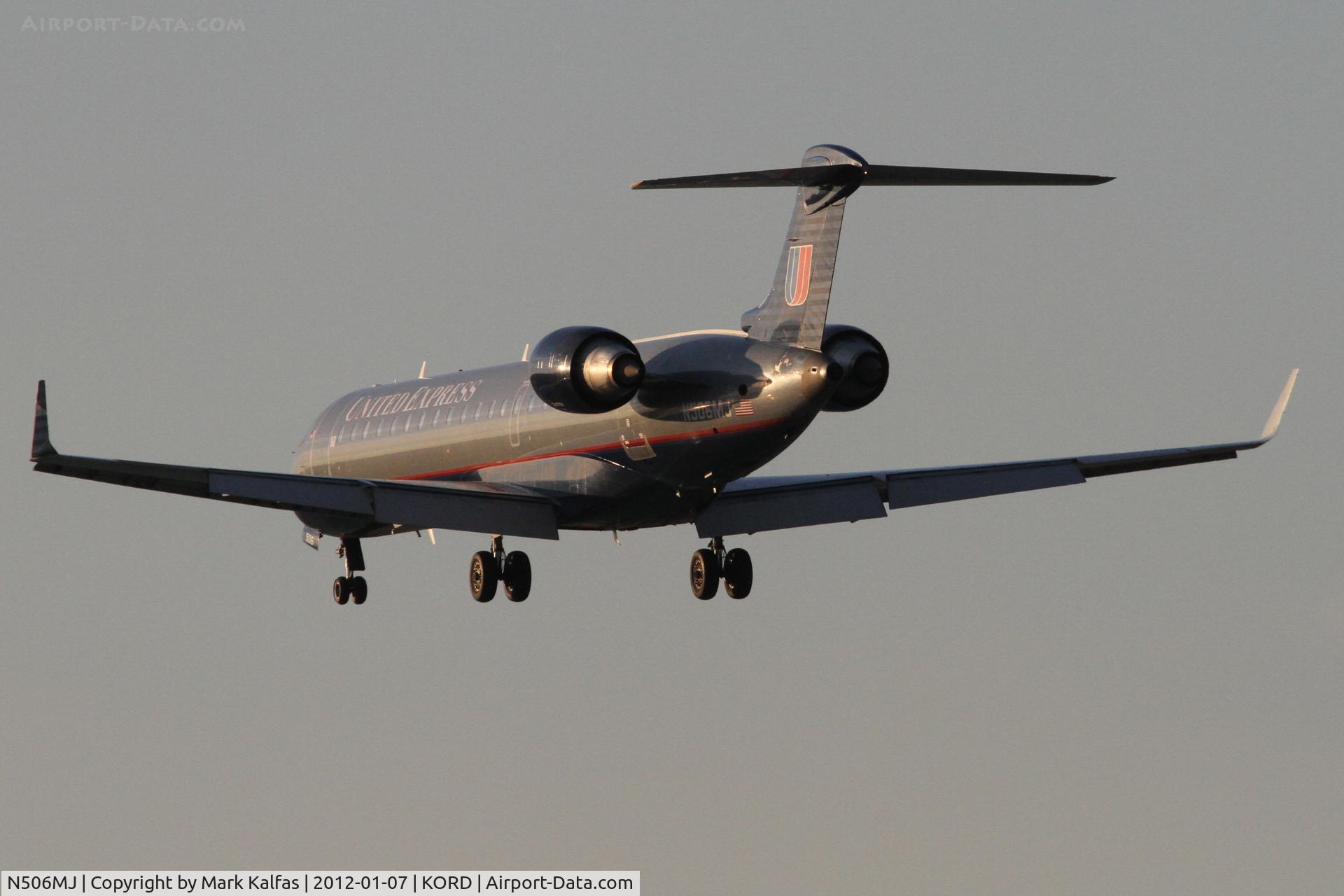 N506MJ, 2002 Bombardier RJ-700 (CL-600-2C10) Regional Jet C/N 10073, Mesa Airlines/United Express CL-600-2C10 N506MJ arriving from Kansas City/KMCI, RWY 28 approach KORD.