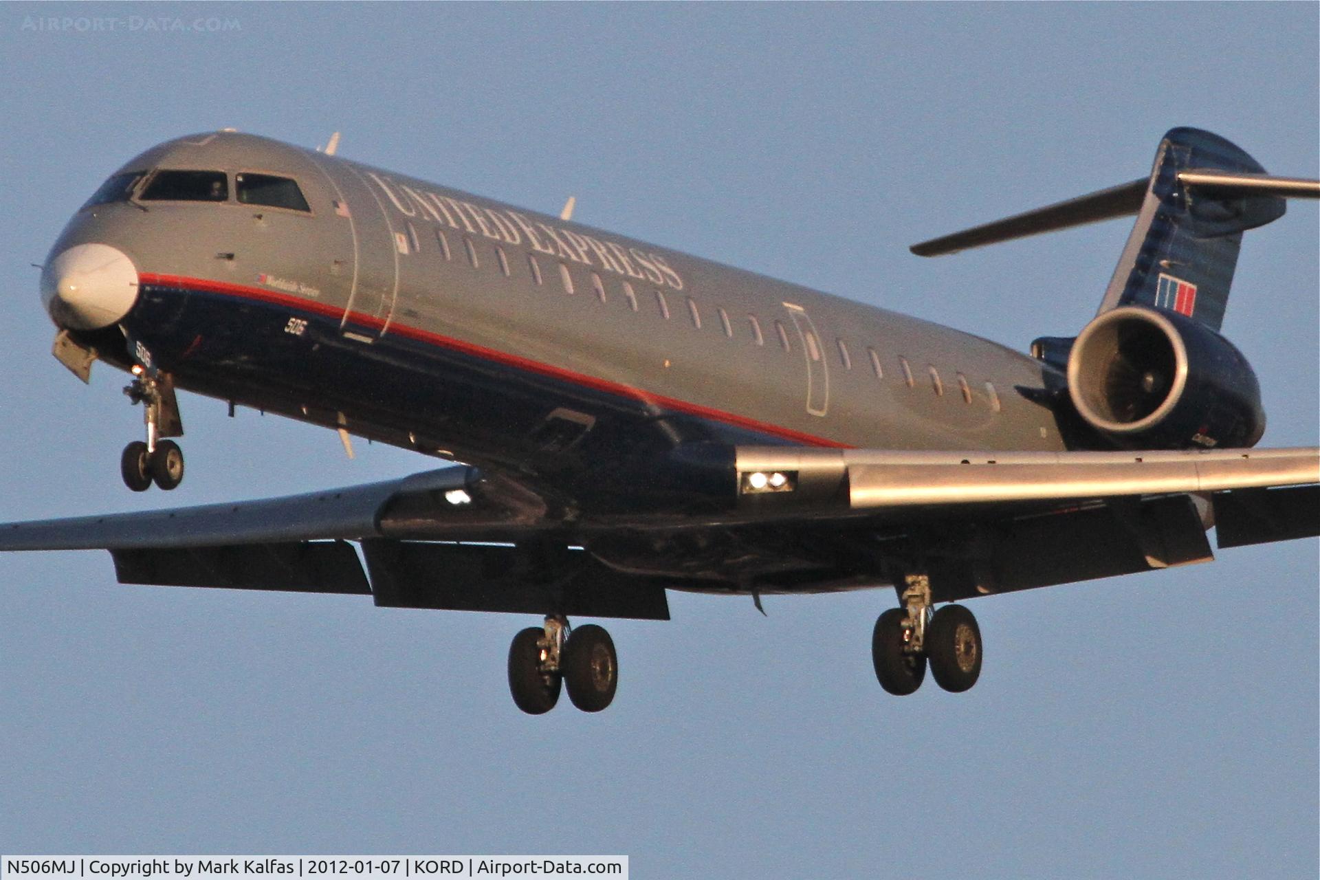 N506MJ, 2002 Bombardier RJ-700 (CL-600-2C10) Regional Jet C/N 10073, Mesa Airlines/United Express CL-600-2C10 N506MJ arriving from Kansas City/KMCI, RWY 28 approach KORD.