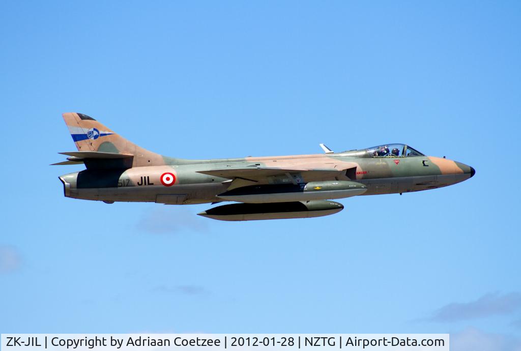 ZK-JIL, Hawker Hunter FR.74S C/N 41H/688080, Tauranga Classics of the Sky - Shot from the ground.