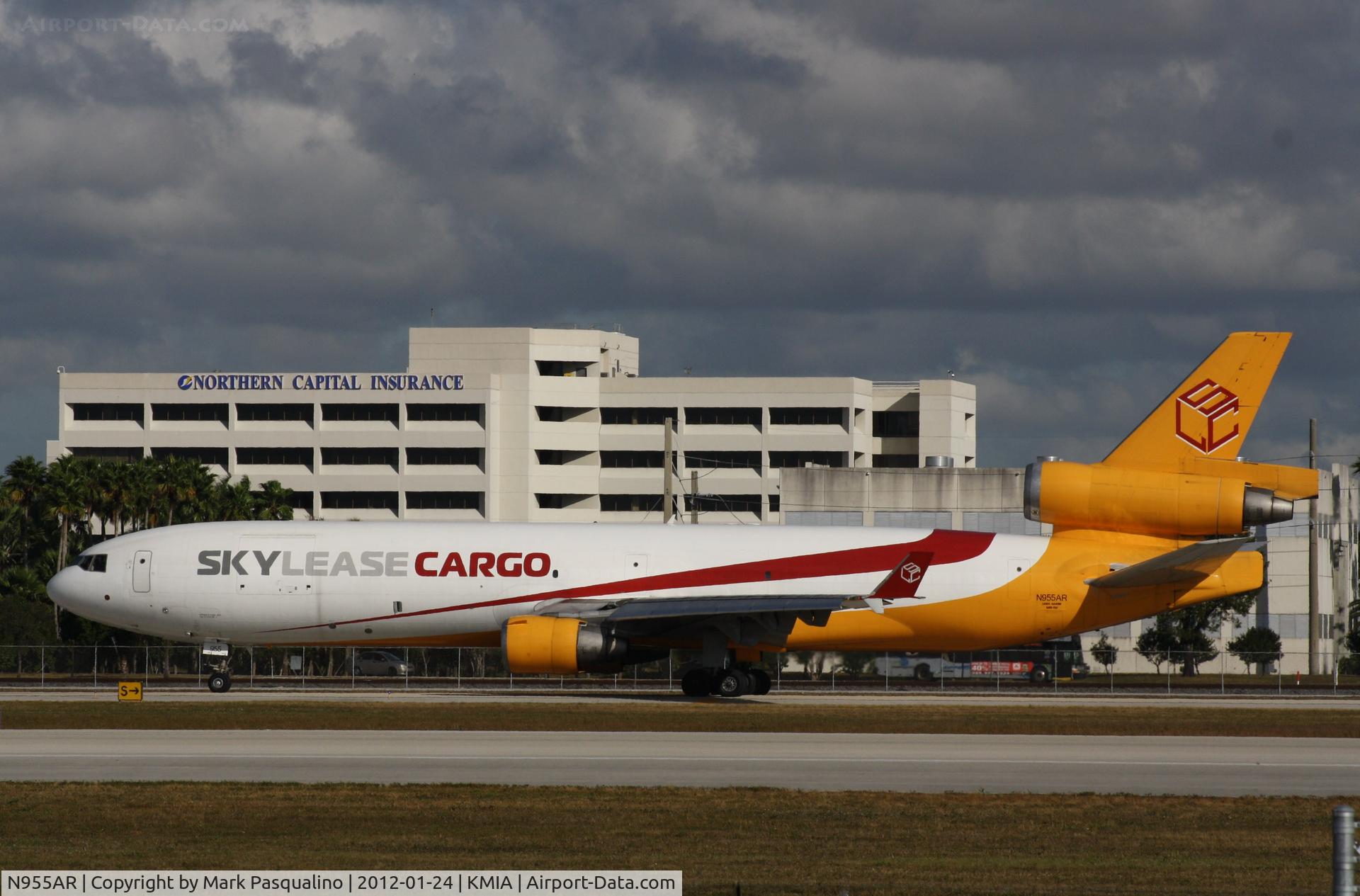 N955AR, 1992 McDonnell Douglas MD-11F C/N 48496, MD-11F
