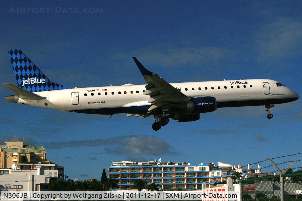N306JB, 2009 Embraer ERJ-190-100 IGW 190AR C/N 19000272, visitor