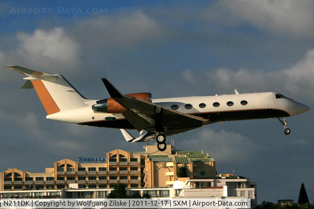 N211DK, 1988 Gulfstream Aerospace G-IV C/N 1078, visitor