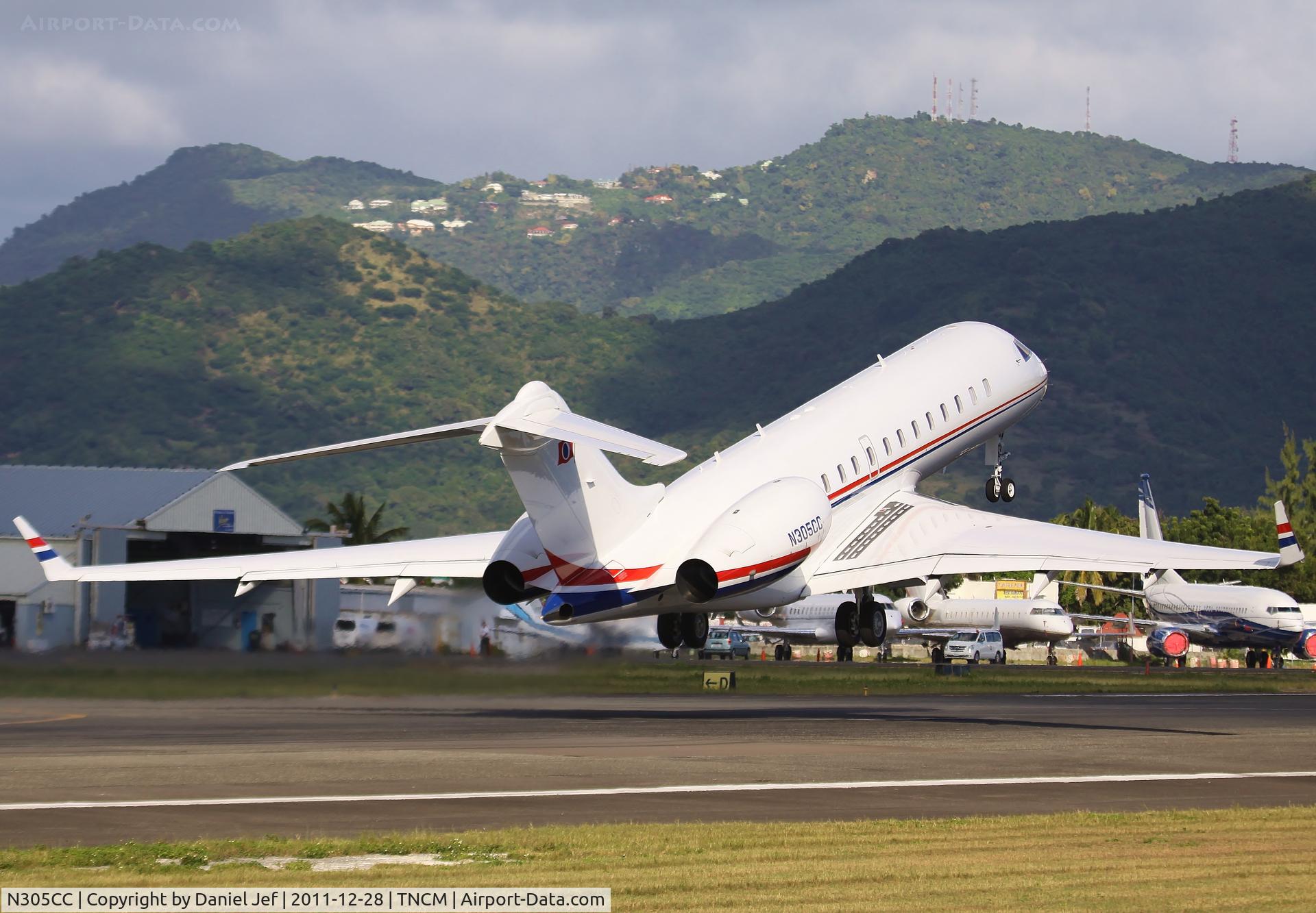 N305CC, 1999 Bombardier BD-700-1A10 Global Express C/N 9027, N305CC