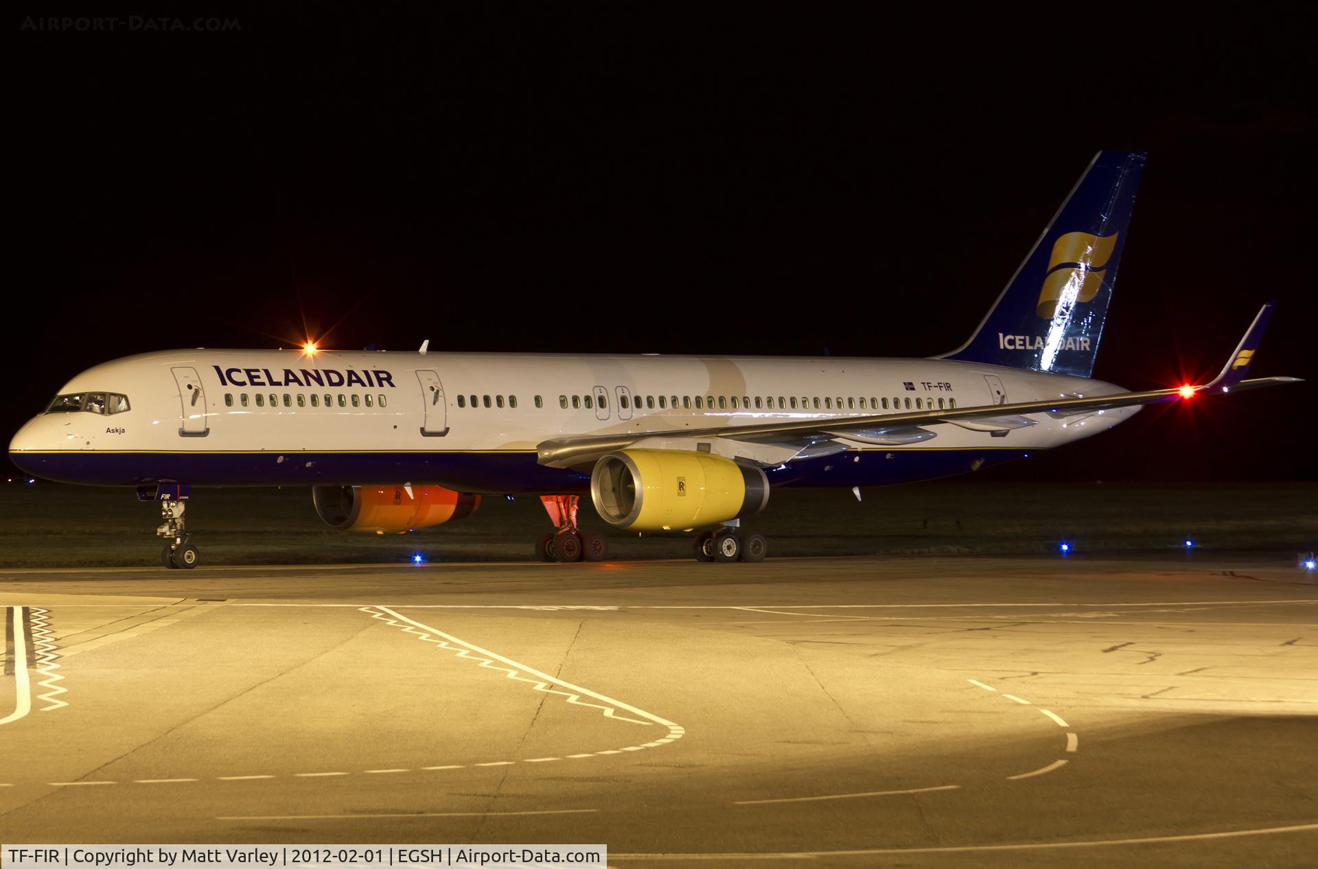 TF-FIR, 1994 Boeing 757-256 C/N 26242, Fresh out of spray,about to depart EGSH.