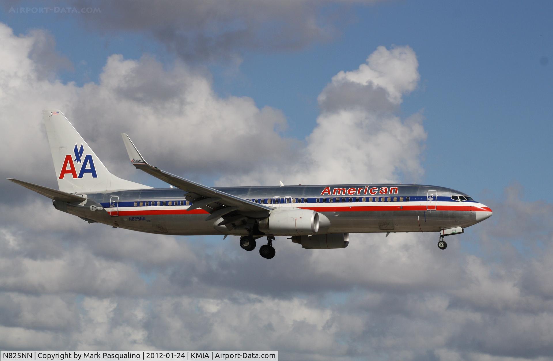 N825NN, 2010 Boeing 737-823 C/N 31087, Boeing 737-800