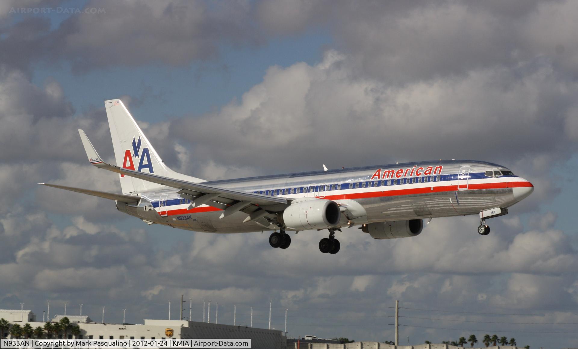 N933AN, 2000 Boeing 737-823 C/N 30080, Boeing 737-800