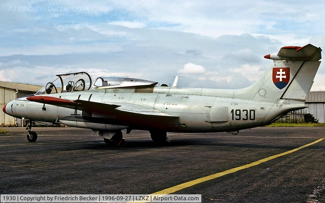 1930, 1966 Aero L-29 Delfin C/N 691930, static display