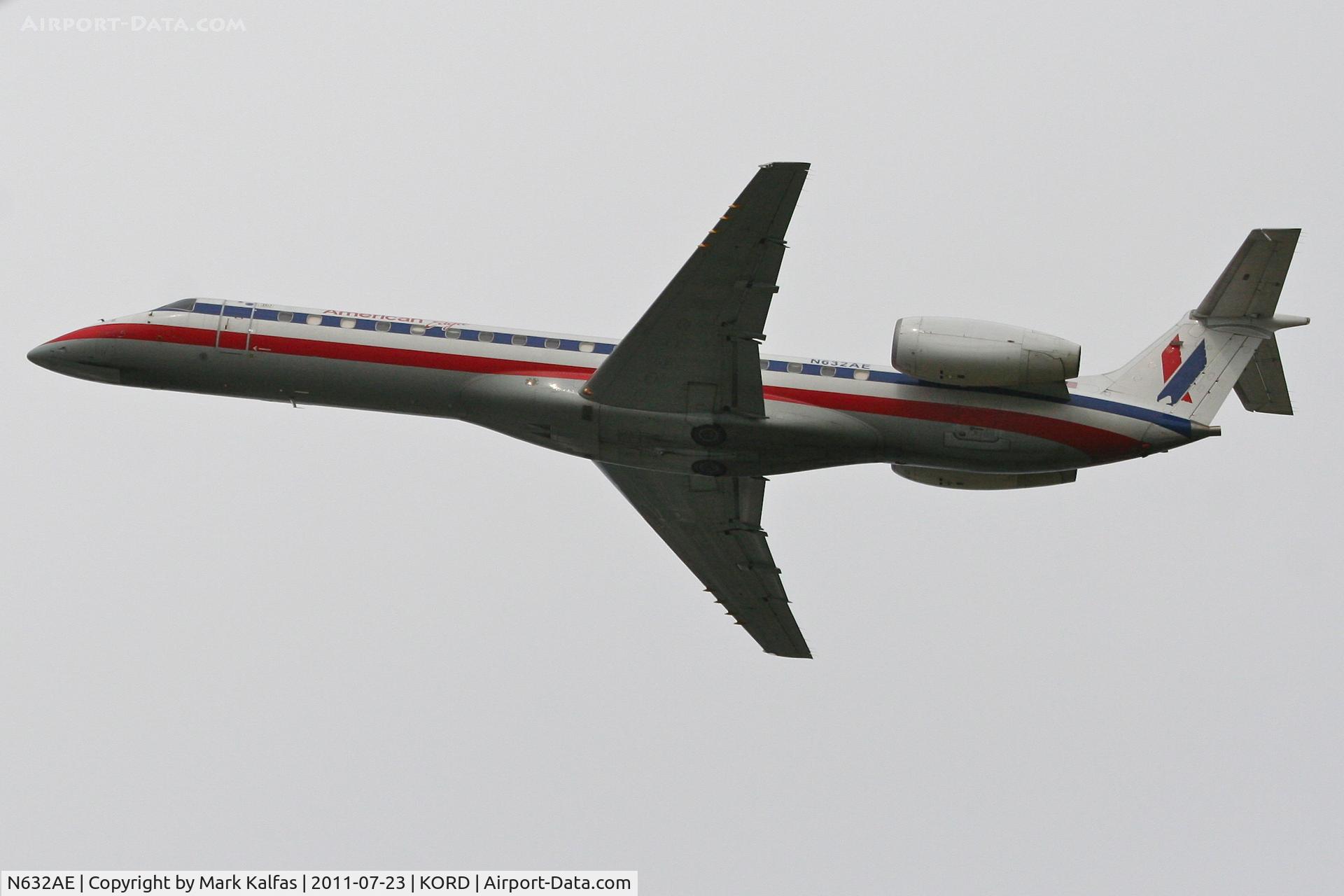 N632AE, 1999 Embraer ERJ-145LR (EMB-145LR) C/N 145143, American Eagle 1999 Embraer EMB-145LR, N632AE departing 32L KORD.