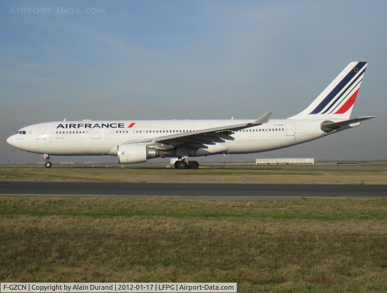 F-GZCN, 2004 Airbus A330-203 C/N 584, Leased by ILFC since day one as with the 332 operated by AF