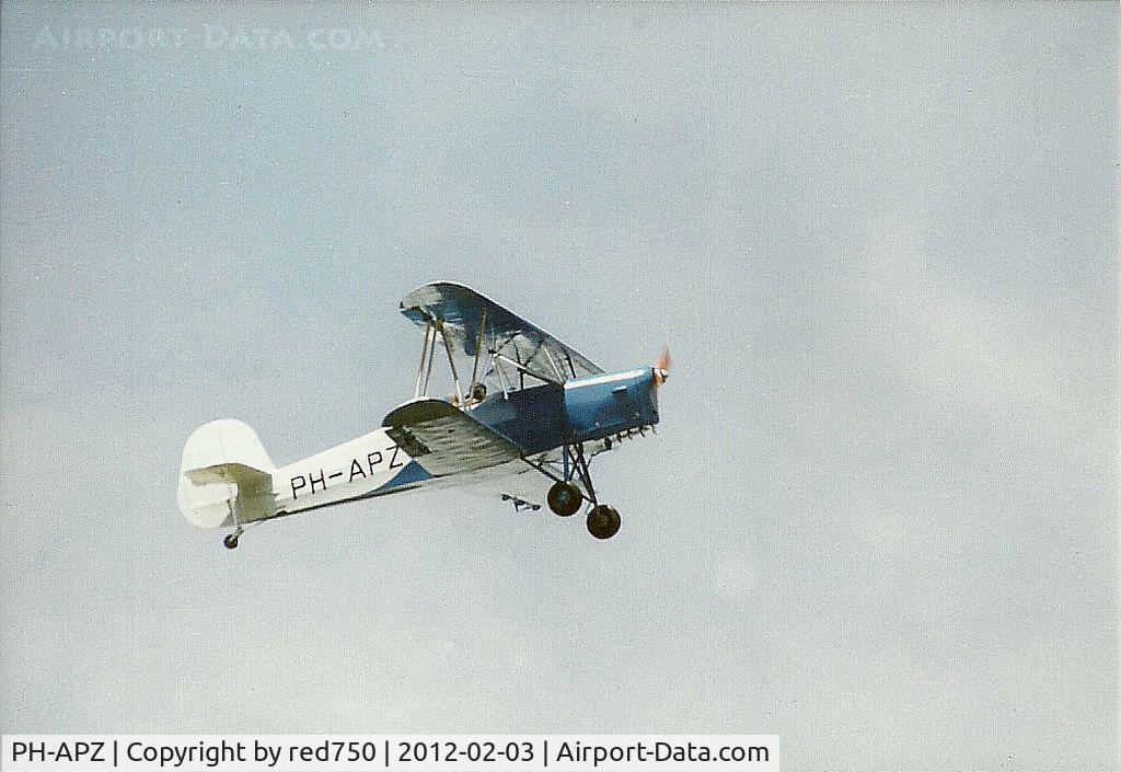PH-APZ, 1955 Lambach HL.II Replica C/N 20002, Photograph by Edwin van Opstal with permission. Scanned from a color print.