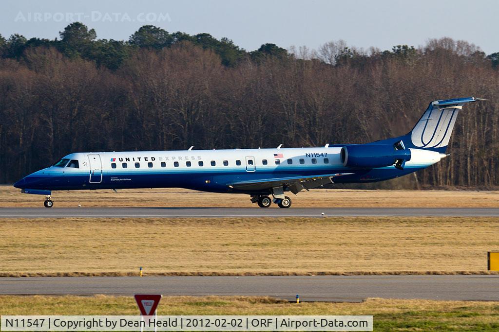 N11547, 2002 Embraer ERJ-145LR (EMB-145LR) C/N 145563, United Express (ExpressJet Airlines) N11547 (FLT ASQ4401) rolling out on RWY 5 after arrival from Newark Liberty Int'l (KEWR).
