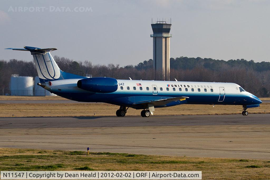 N11547, 2002 Embraer ERJ-145LR (EMB-145LR) C/N 145563, United Express (ExpressJet Airlines) N11547 (FLT ASQ4401) taxiing to the gate after arrival on RWY 5 from Newark Liberty Int'l (KEWR).