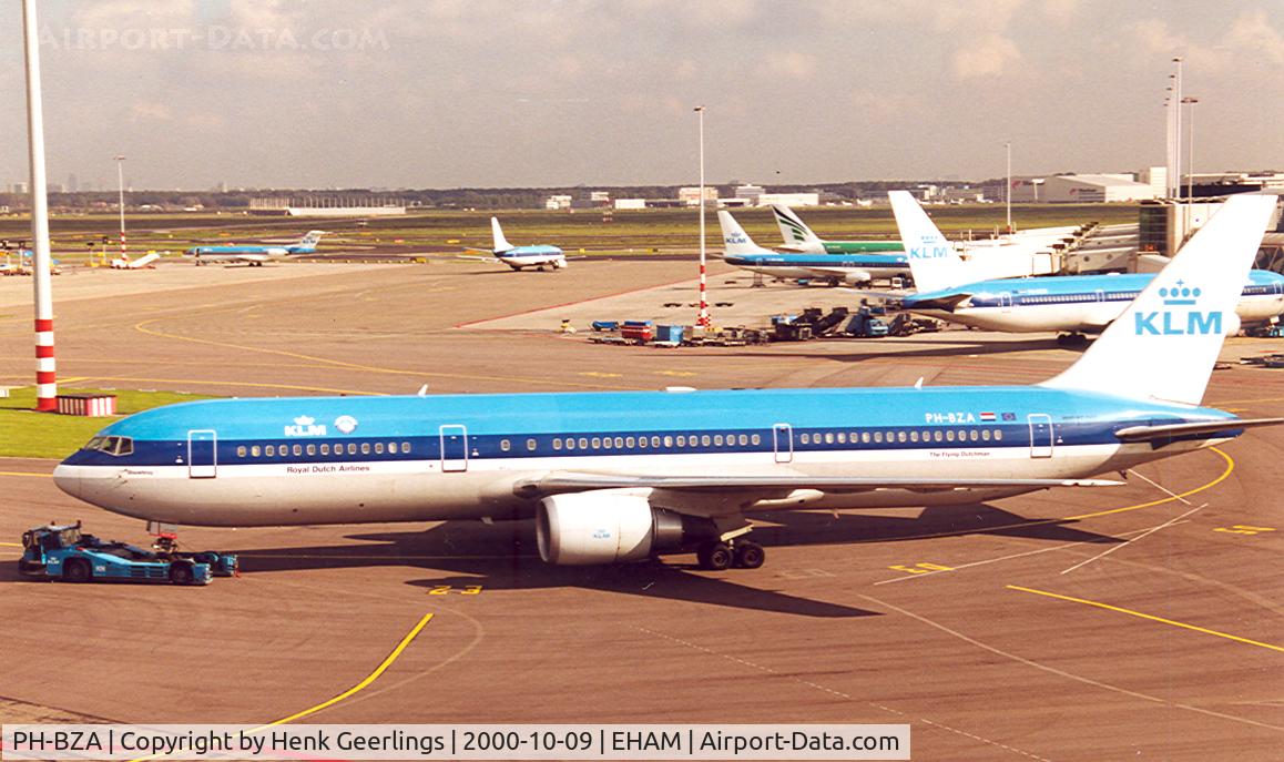 PH-BZA, 1995 Boeing 767-306/ER C/N 27957, KLM