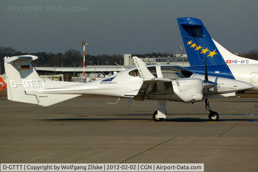 D-GTTT, Diamond DA-42 Twin Star C/N 42.036, visitor