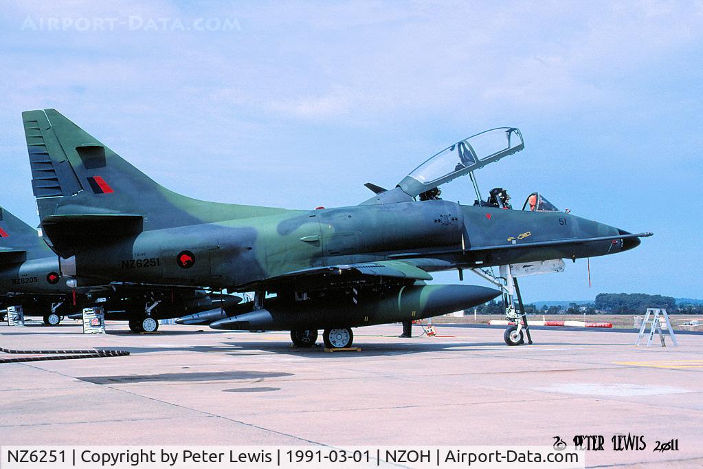 NZ6251, 1970 McDonnell Douglas TA-4K Skyhawk C/N 14094, RNZAF