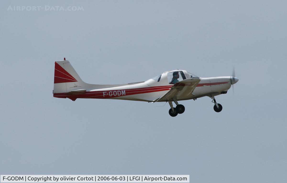 F-GODM, Grob G-115 C/N 8067, Darois airport ? I don't remember...