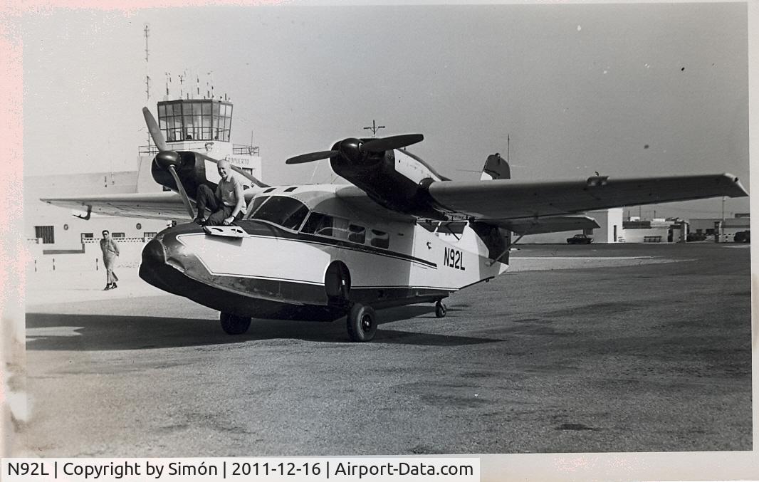 N92L, 1944 Grumman G-44 Widgeon C/N 1372, En Villa Cisneros (Sáhara) 1970-5