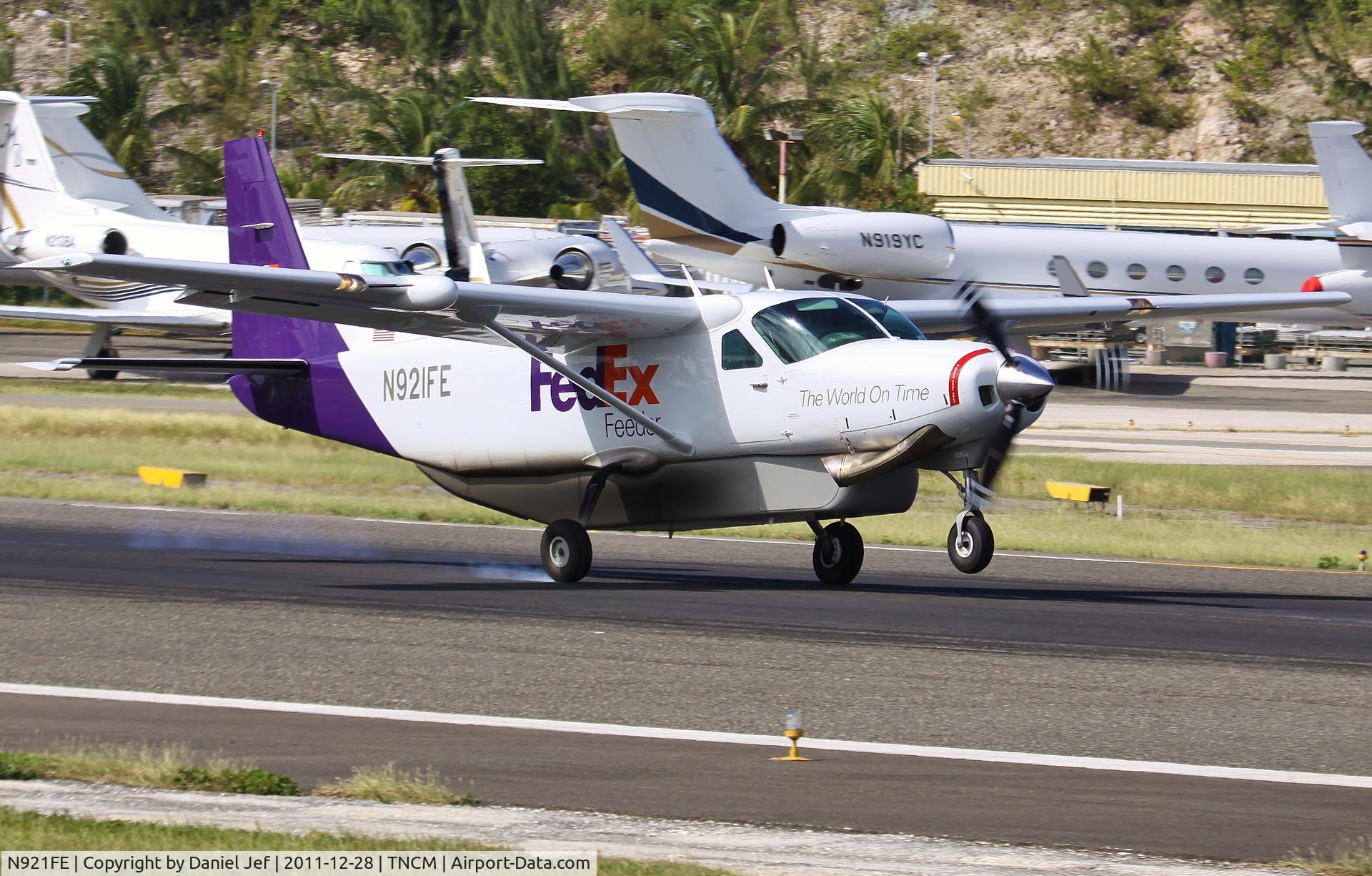 N921FE, 1987 Cessna 208B C/N 208B0021, N921FE