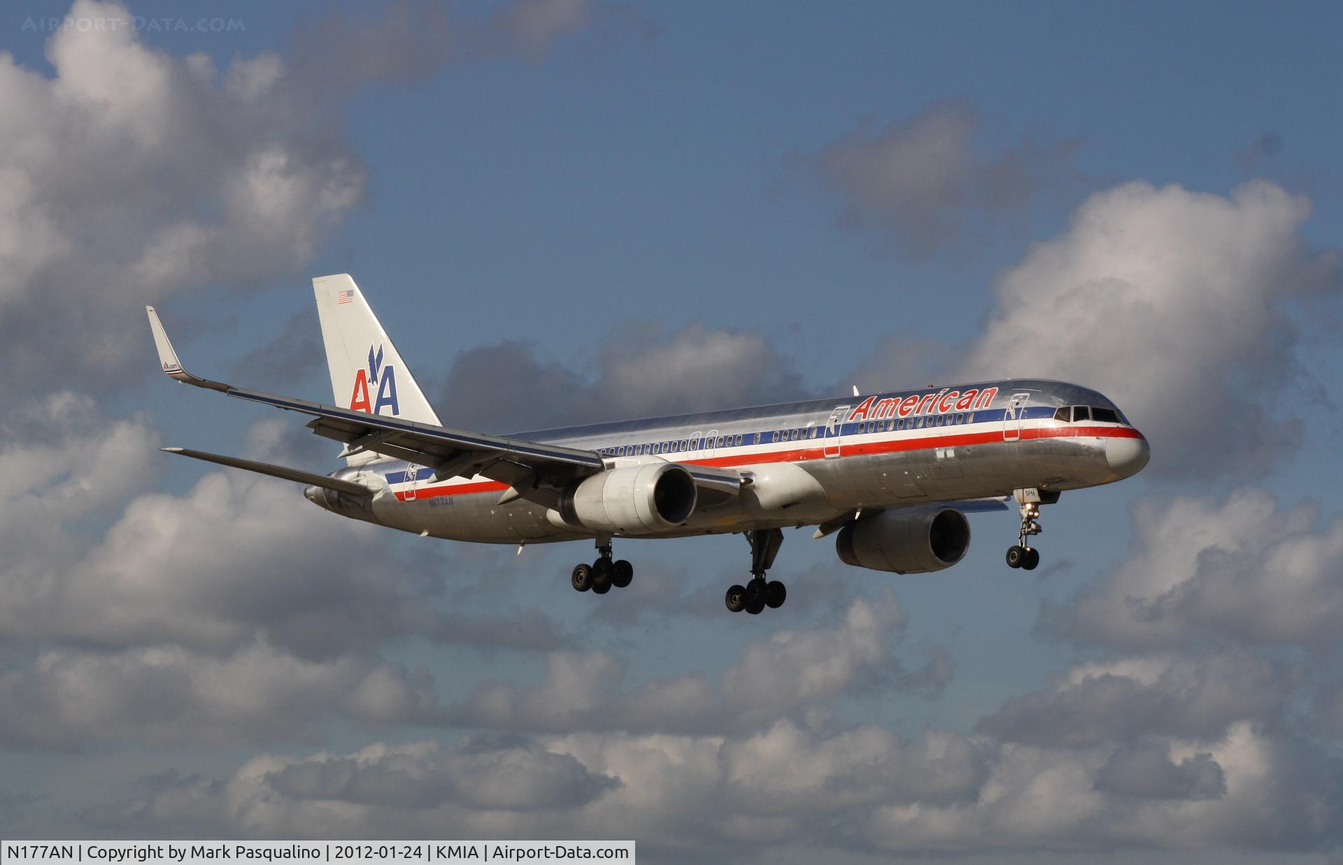 N177AN, 2002 Boeing 757-223 C/N 32396, Boeing 757-200
