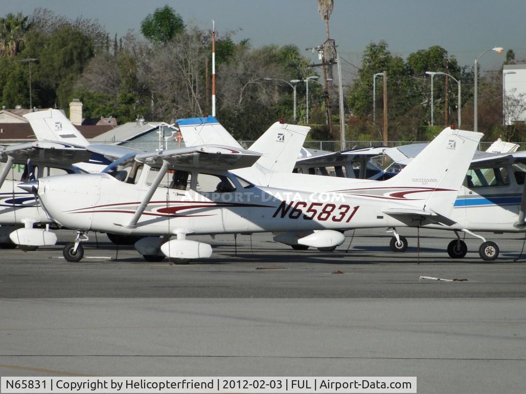 N65831, 2005 Cessna 172S C/N 172S9796, Parked and tied down
