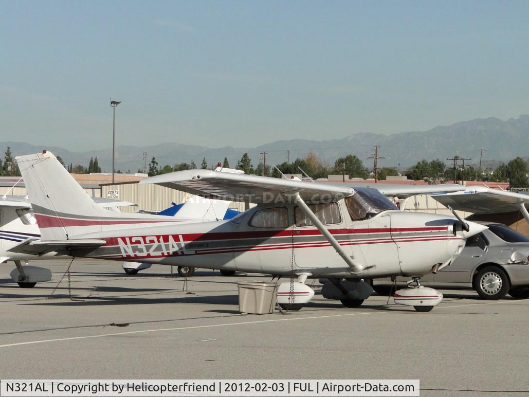 N321AL, 1976 Cessna 172N C/N 17268353, Parked on the south west side