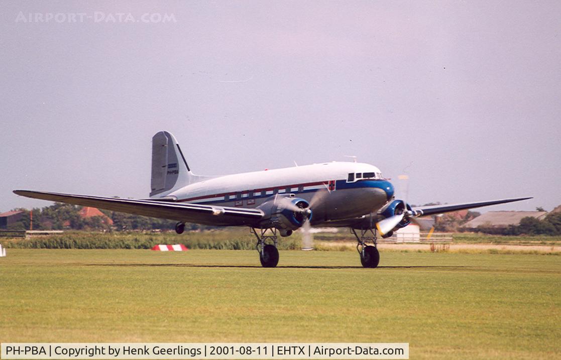 PH-PBA, 1943 Douglas DC-3C-S1C3G (C-47A-75-DL) C/N 19434, DDA , Texel Air Show , August 2001