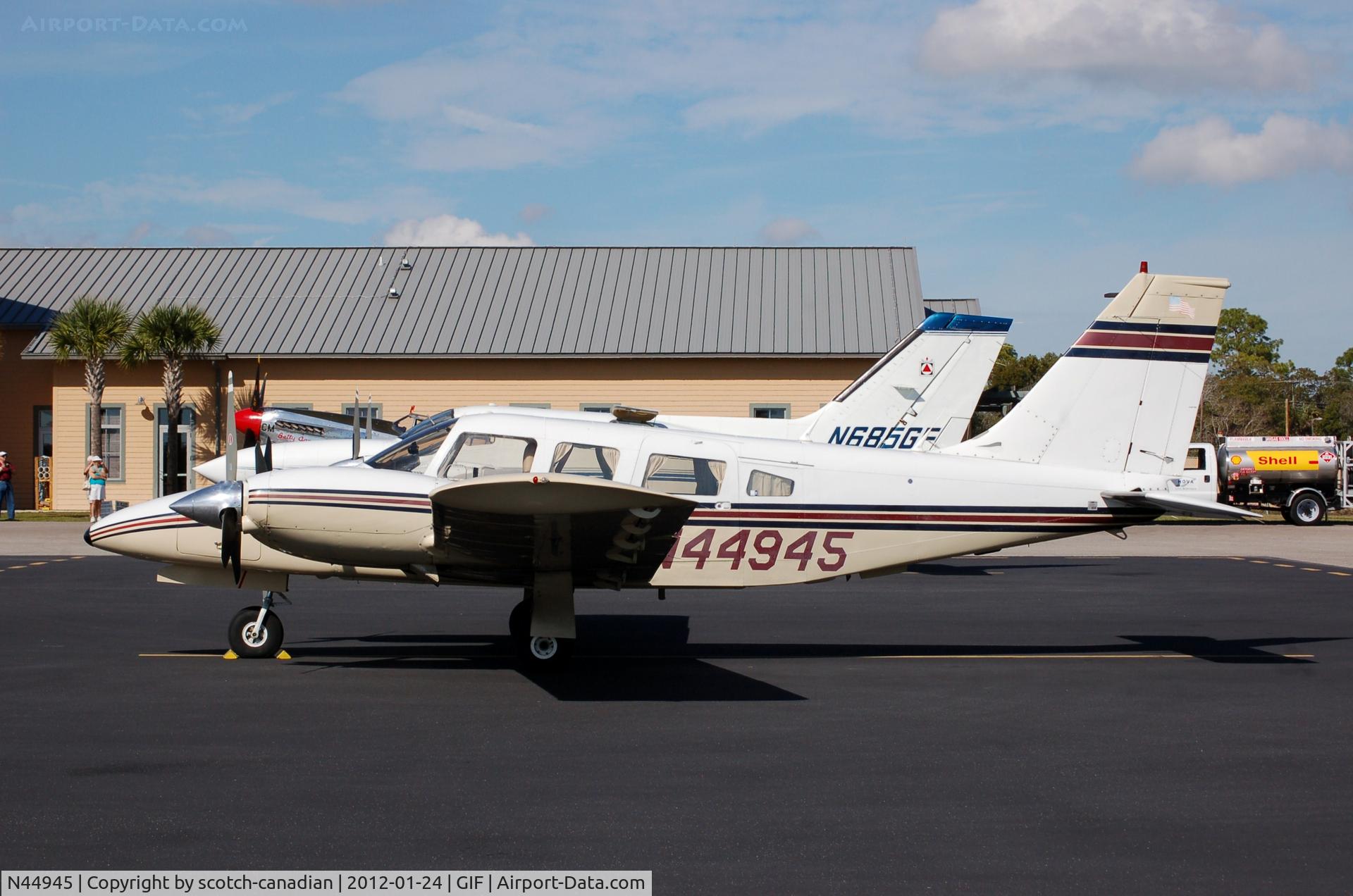 N44945, 1977 Piper PA-34-200T C/N 34-7770378, 1977 Piper PA-34-200T N44945 at Gilbert Airport, Winter Haven, FL