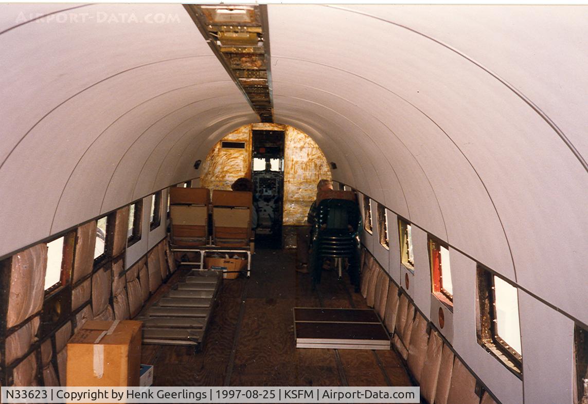 N33623, 1944 Douglas DC-3C C/N 20215, Dakota Aviation Museum at Sanford , Maine.
Cabin of N33623.
cs Notheast