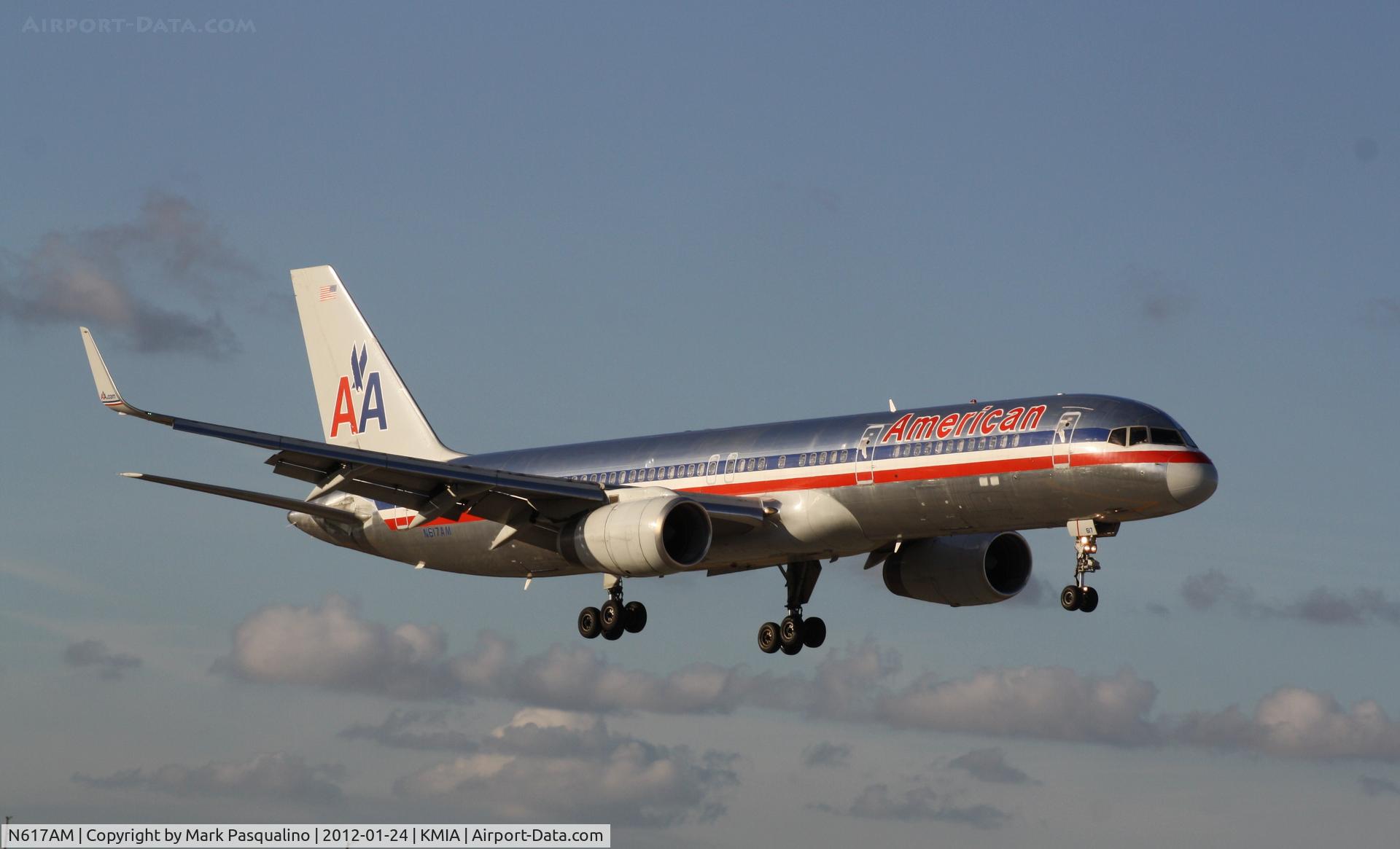 N617AM, 1989 Boeing 757-223 C/N 24525, Boeing 757-200