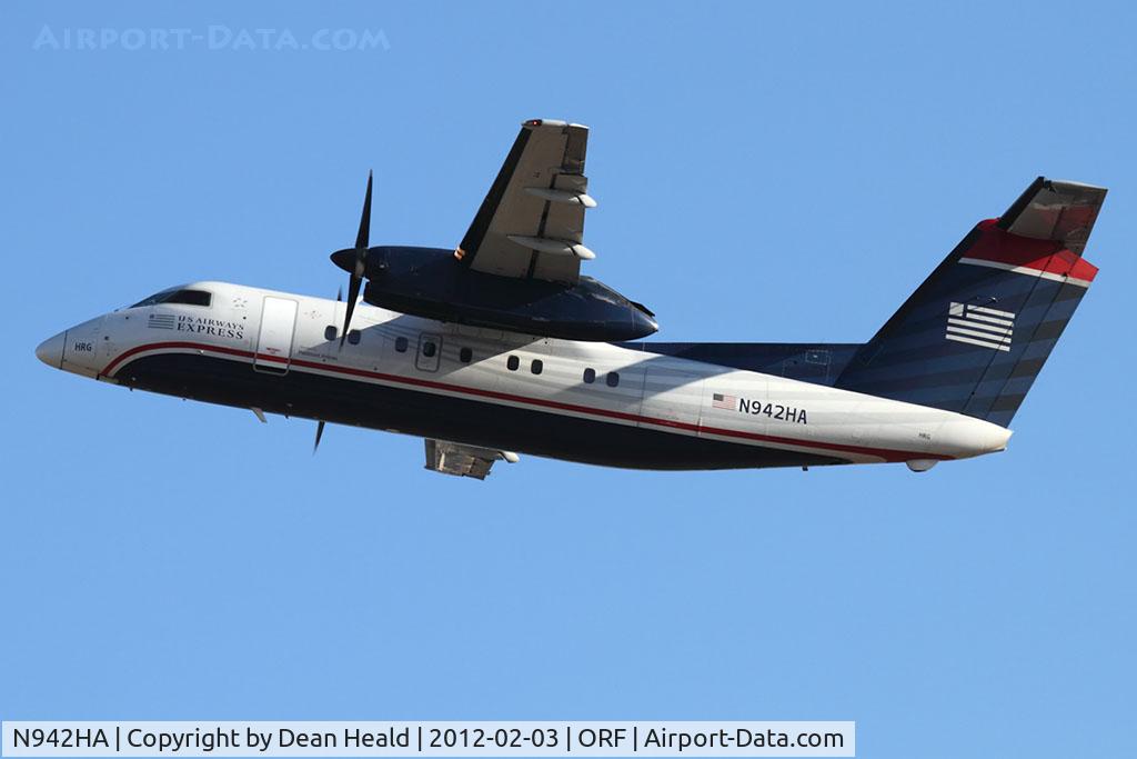 N942HA, 1989 De Havilland Canada DHC-8-102 Dash 8 Dash 8 C/N 163, US Airways Express (Piedmont Airlines) N942HA (FLT PDT4367) climbing out from RWY 5 en route to Philadelphia Int'l (KPHL).