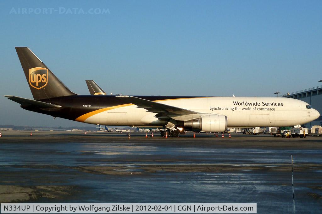 N334UP, 2001 Boeing 767-34AF C/N 32844, visitor
