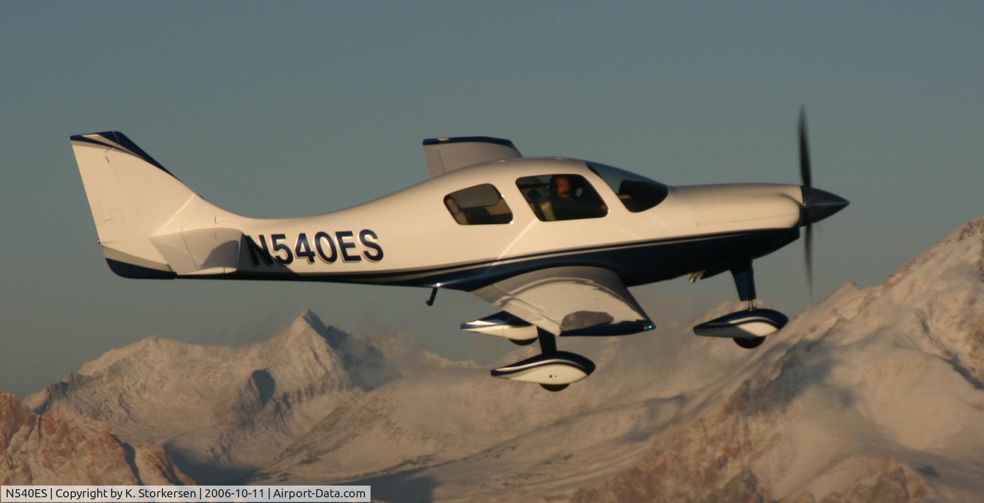 N540ES, 2002 Lancair ES C/N ES-142-FB, N540ES over Sierra Nevadas